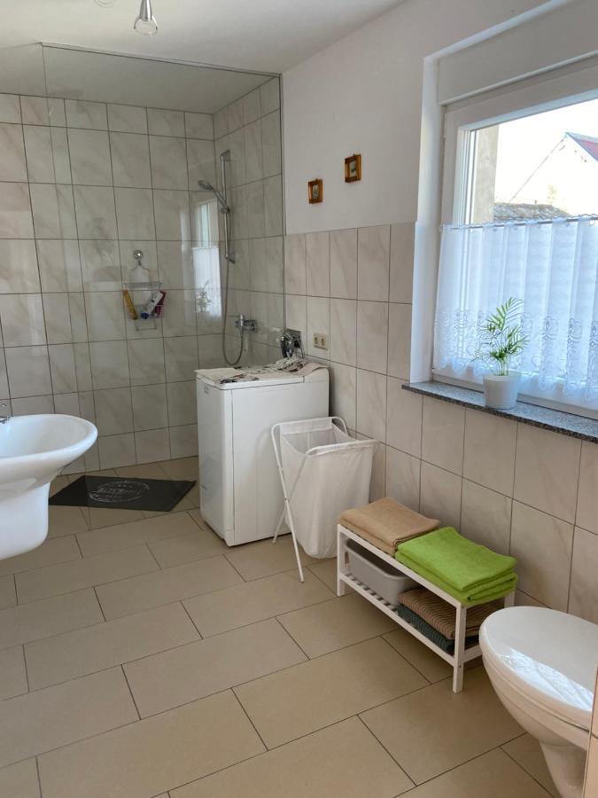 Schoen Moeblierte Wohnung In Genthin/ Ot Tucheim Eksteriør bilde